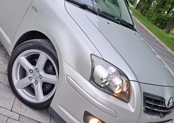 Toyota Avensis cena 21500 przebieg: 185746, rok produkcji 2009 z Tarnów małe 704